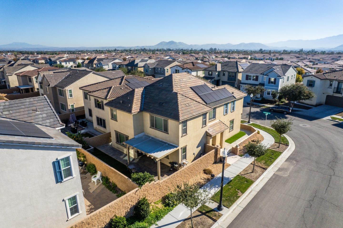 Detail Gallery Image 33 of 35 For 3915 E Fincastle St, Ontario,  CA 91761 - 4 Beds | 3 Baths