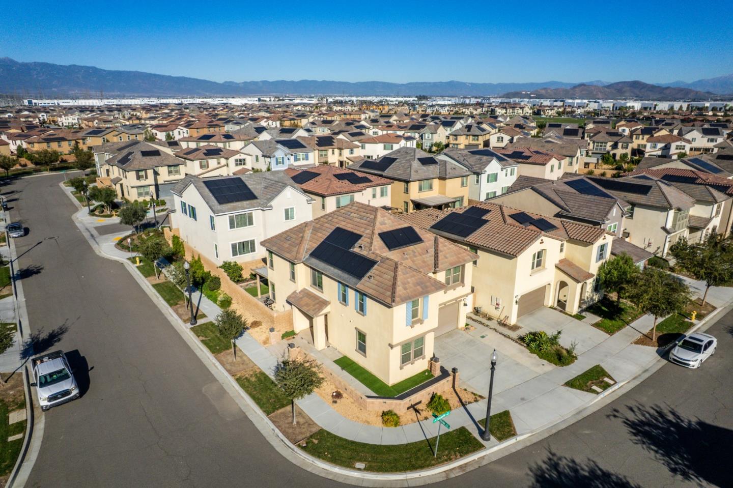 Detail Gallery Image 34 of 35 For 3915 E Fincastle St, Ontario,  CA 91761 - 4 Beds | 3 Baths