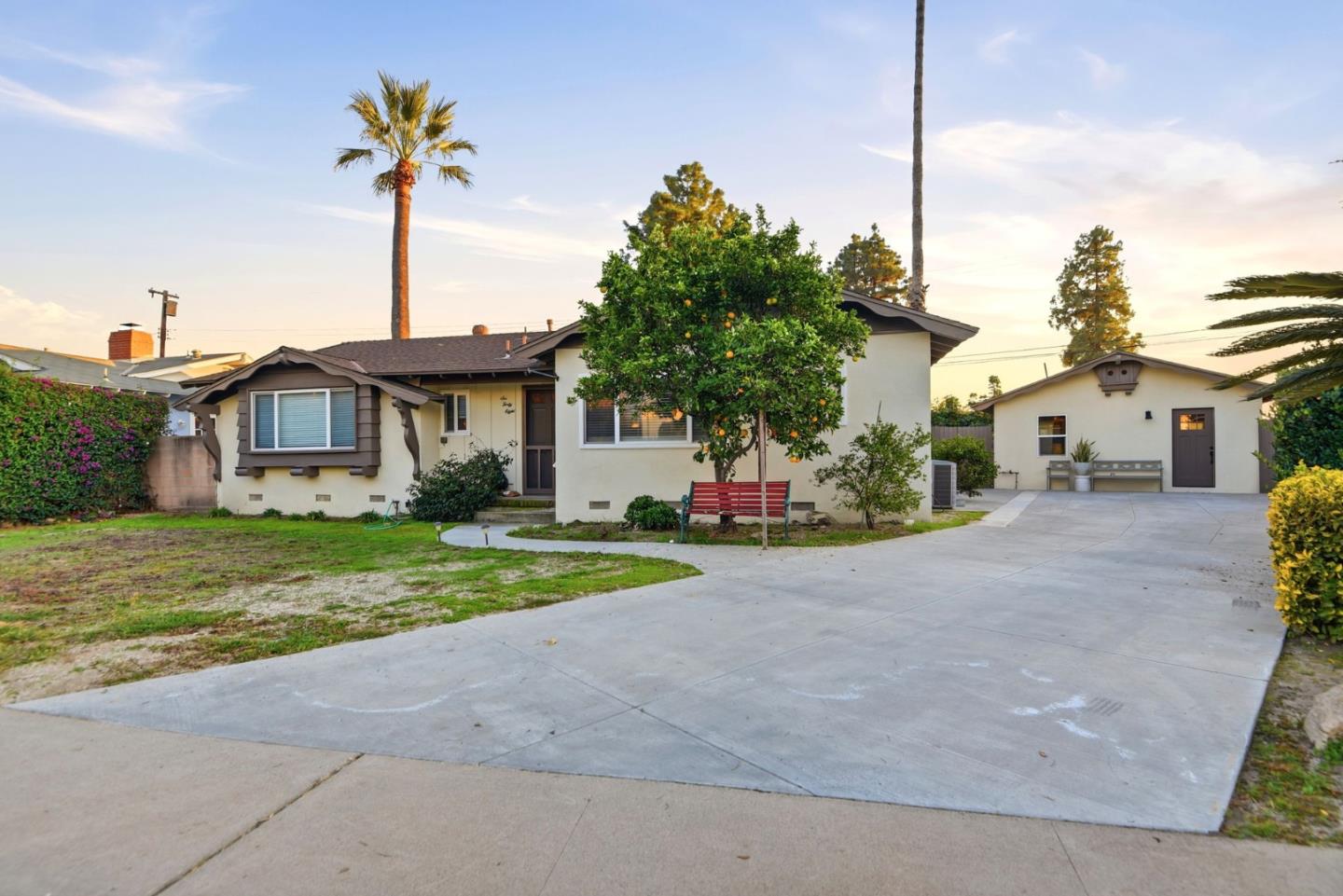 Detail Gallery Image 2 of 16 For 648 Anita St #1,  Monrovia,  CA 91016 - 0 Beds | 1 Baths