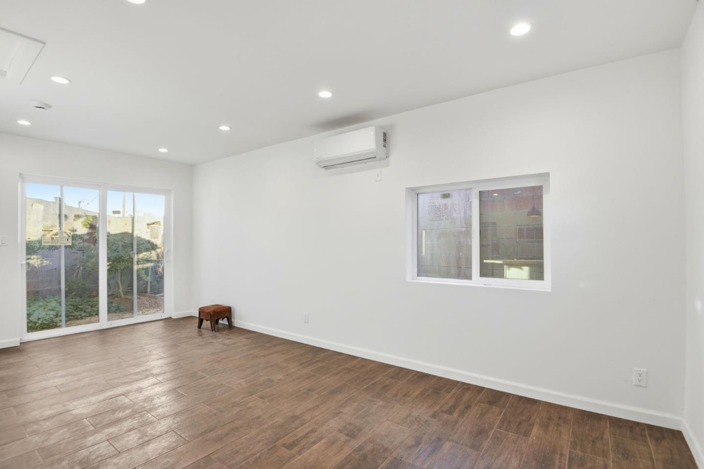 Detail Gallery Image 3 of 16 For 648 Anita St #1,  Monrovia,  CA 91016 - 0 Beds | 1 Baths