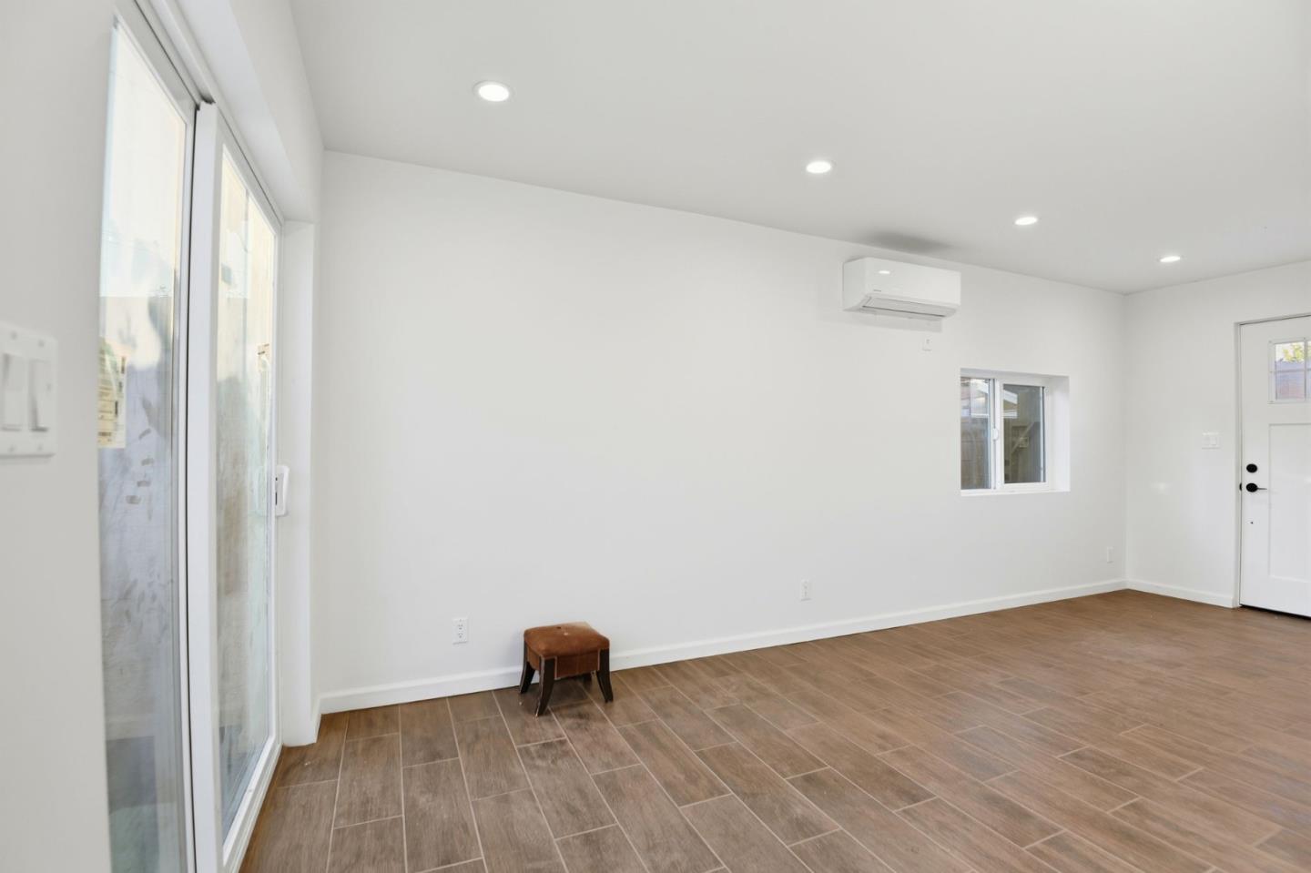 Detail Gallery Image 5 of 16 For 648 Anita St #1,  Monrovia,  CA 91016 - 0 Beds | 1 Baths