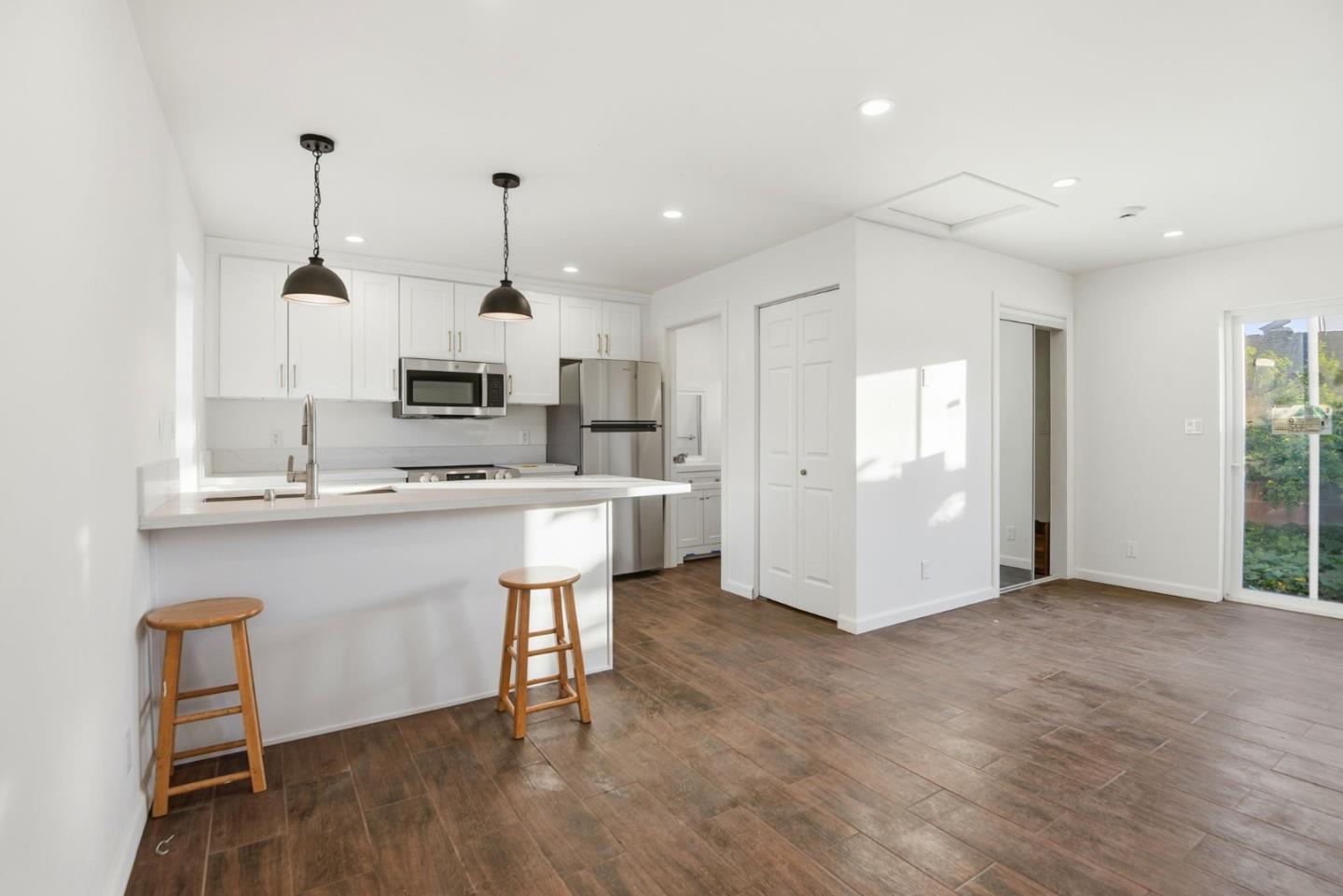 Detail Gallery Image 8 of 16 For 648 Anita St #1,  Monrovia,  CA 91016 - 0 Beds | 1 Baths