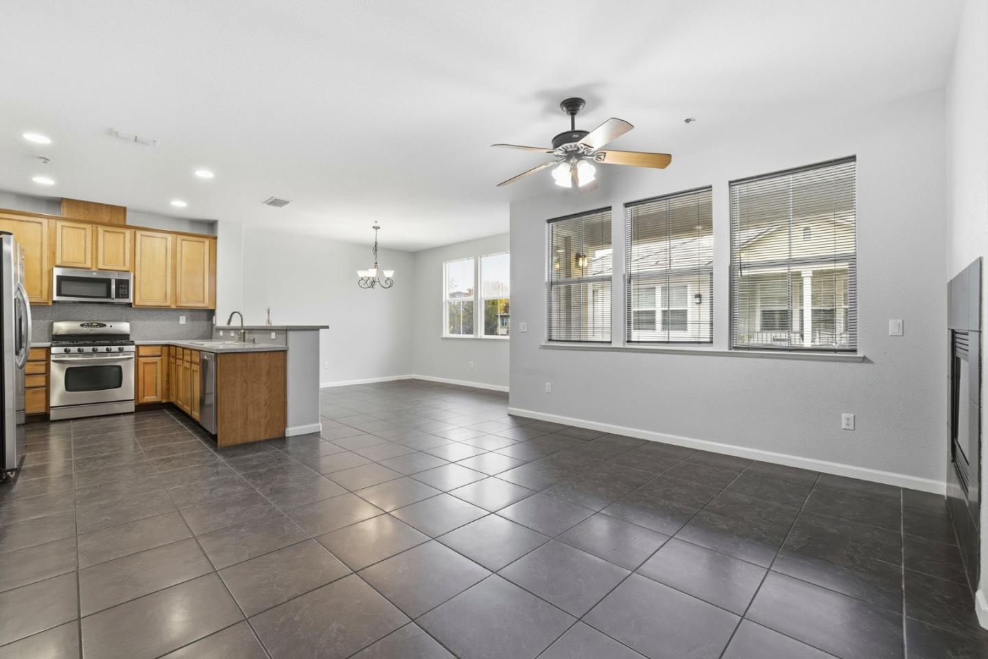 Detail Gallery Image 5 of 19 For 4000 Innovator Dr #19101,  Sacramento,  CA 95834 - 2 Beds | 2 Baths