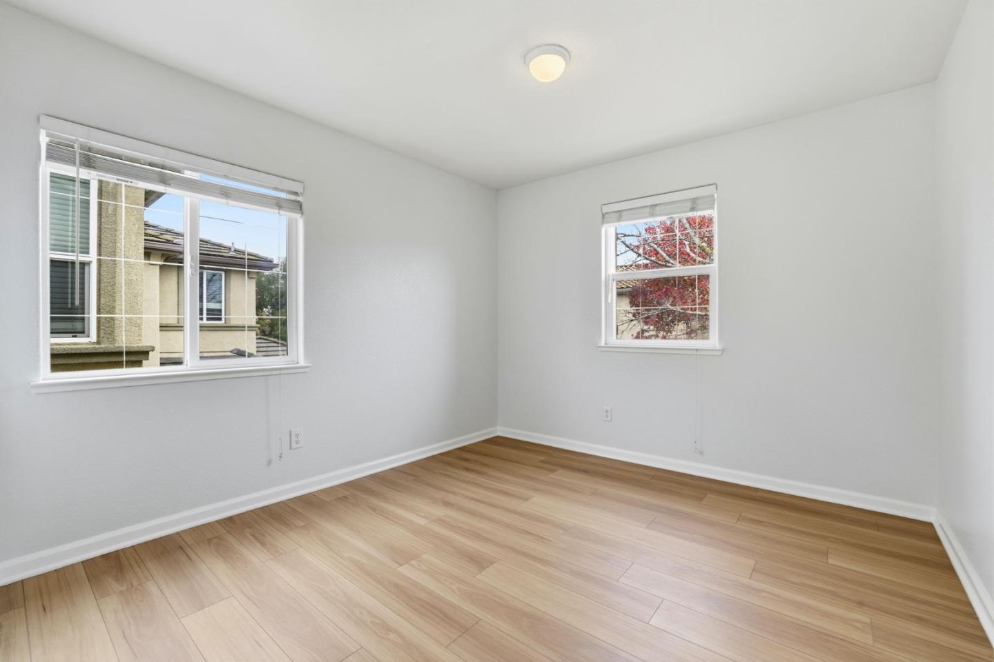 Detail Gallery Image 10 of 20 For 11 Stony Hill Pl, Sacramento,  CA 95835 - 3 Beds | 2/1 Baths