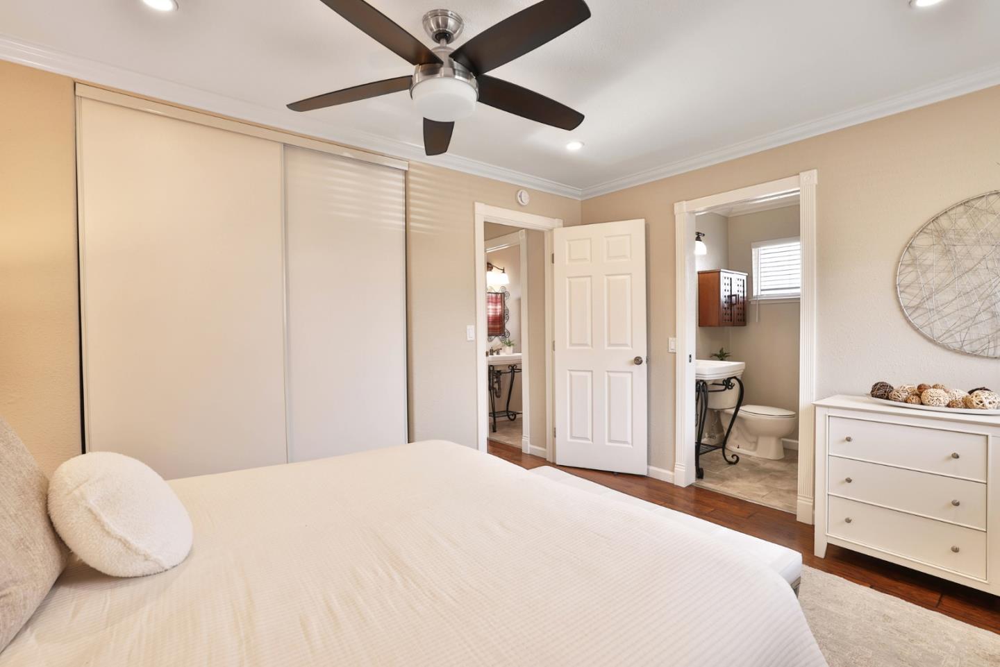 Detail Gallery Image 13 of 21 For 206 Blossom Hill Rd, San Jose,  CA 95123 - 3 Beds | 2/1 Baths