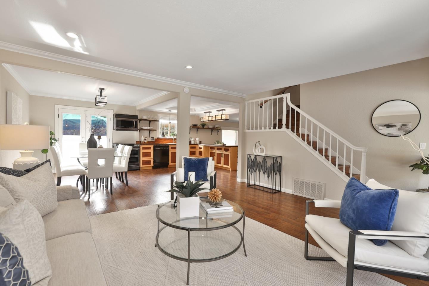 Detail Gallery Image 4 of 21 For 206 Blossom Hill Rd, San Jose,  CA 95123 - 3 Beds | 2/1 Baths