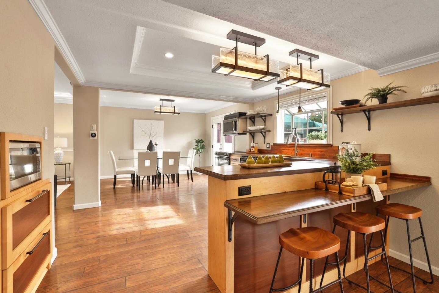 Detail Gallery Image 7 of 21 For 206 Blossom Hill Rd, San Jose,  CA 95123 - 3 Beds | 2/1 Baths