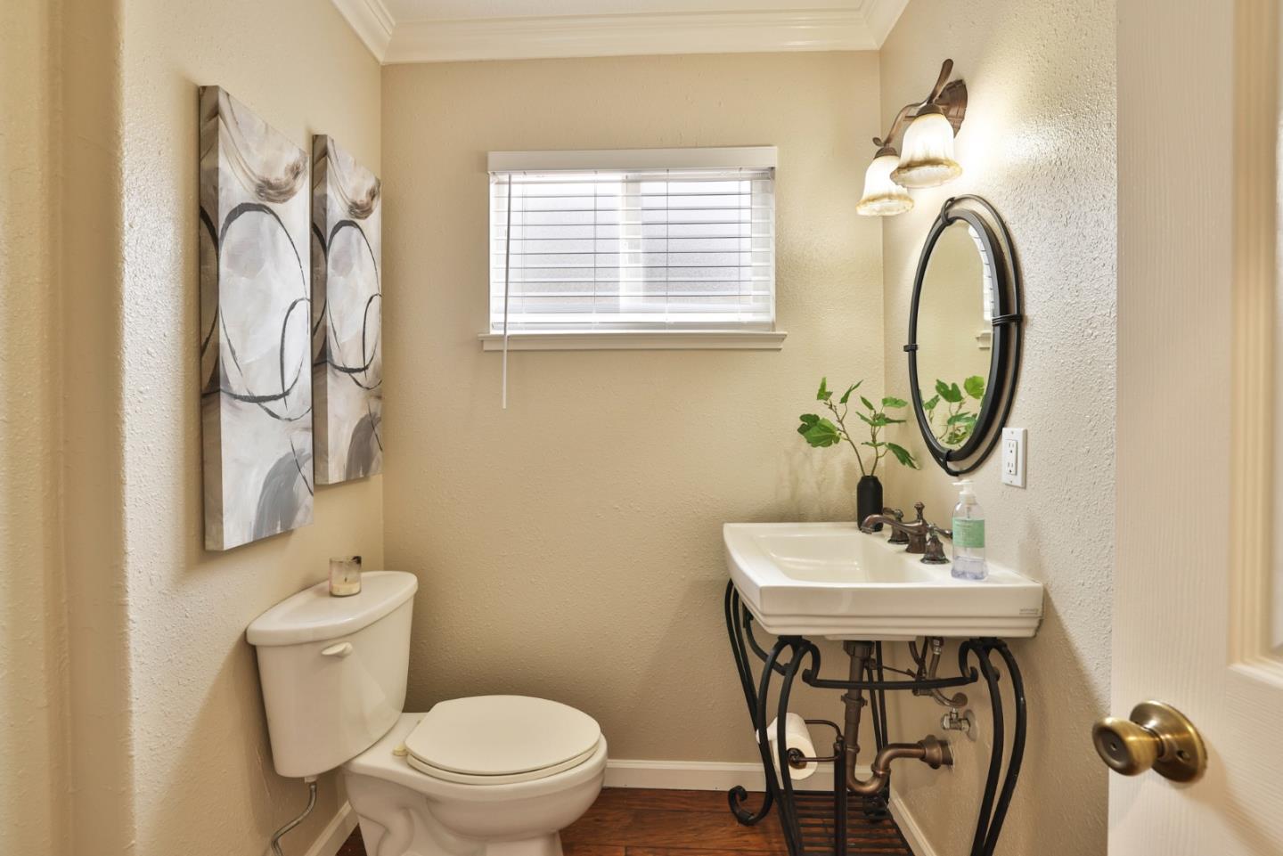 Detail Gallery Image 9 of 21 For 206 Blossom Hill Rd, San Jose,  CA 95123 - 3 Beds | 2/1 Baths