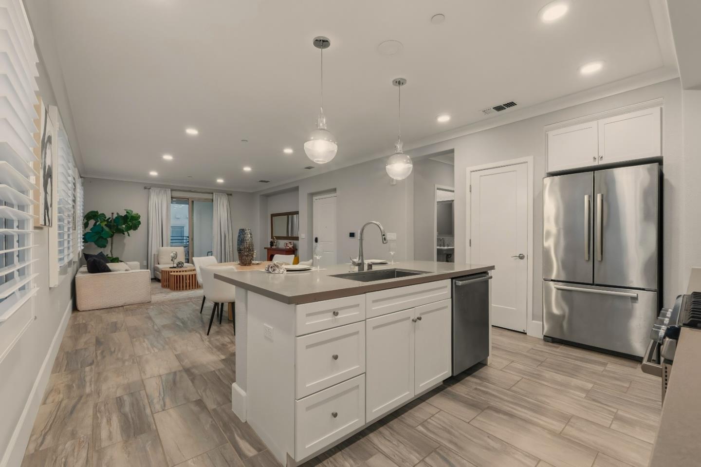 Detail Gallery Image 19 of 50 For 1057 Foxglove Pl #202,  San Jose,  CA 95131 - 3 Beds | 2/1 Baths