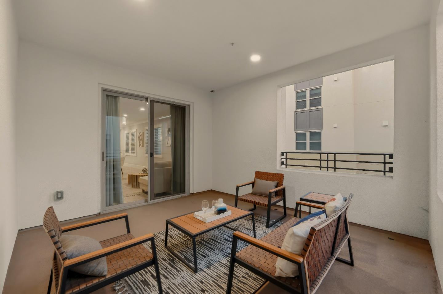 Detail Gallery Image 38 of 50 For 1057 Foxglove Pl #202,  San Jose,  CA 95131 - 3 Beds | 2/1 Baths