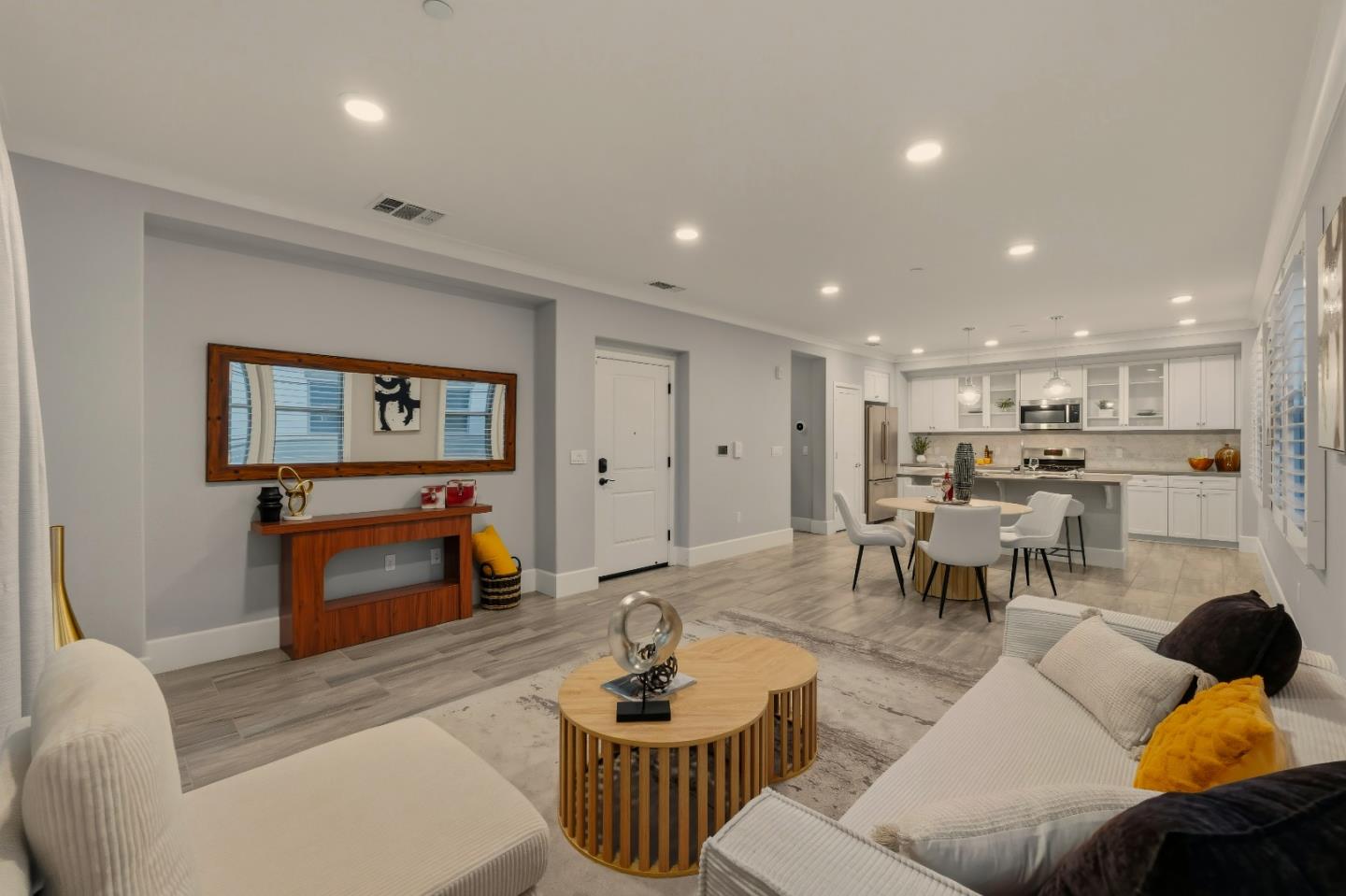 Detail Gallery Image 7 of 50 For 1057 Foxglove Pl #202,  San Jose,  CA 95131 - 3 Beds | 2/1 Baths