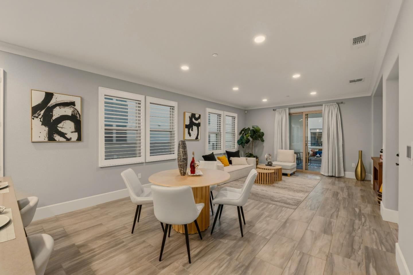 Detail Gallery Image 9 of 50 For 1057 Foxglove Pl #202,  San Jose,  CA 95131 - 3 Beds | 2/1 Baths