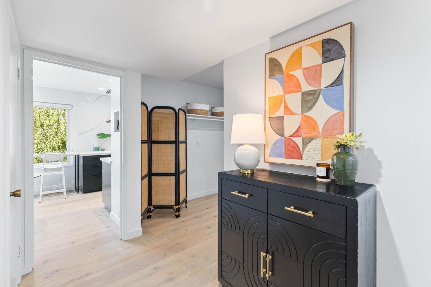 Detail Gallery Image 2 of 23 For 55 Claremont Ave #301,  Redwood City,  CA 94062 - 3 Beds | 2 Baths