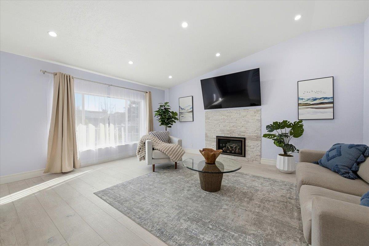 Detail Gallery Image 7 of 29 For 4975 Chiles Dr, San Jose,  CA 95136 - 4 Beds | 2 Baths