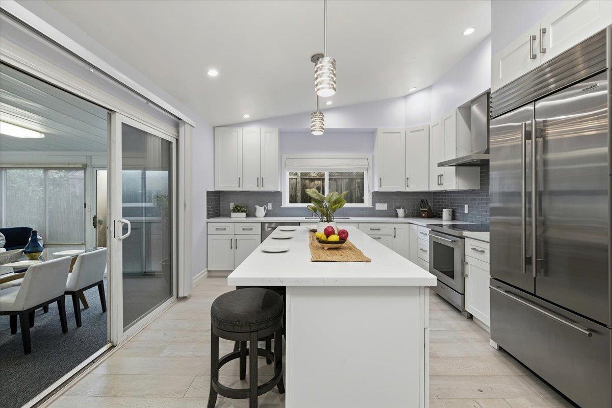 Detail Gallery Image 9 of 29 For 4975 Chiles Dr, San Jose,  CA 95136 - 4 Beds | 2 Baths