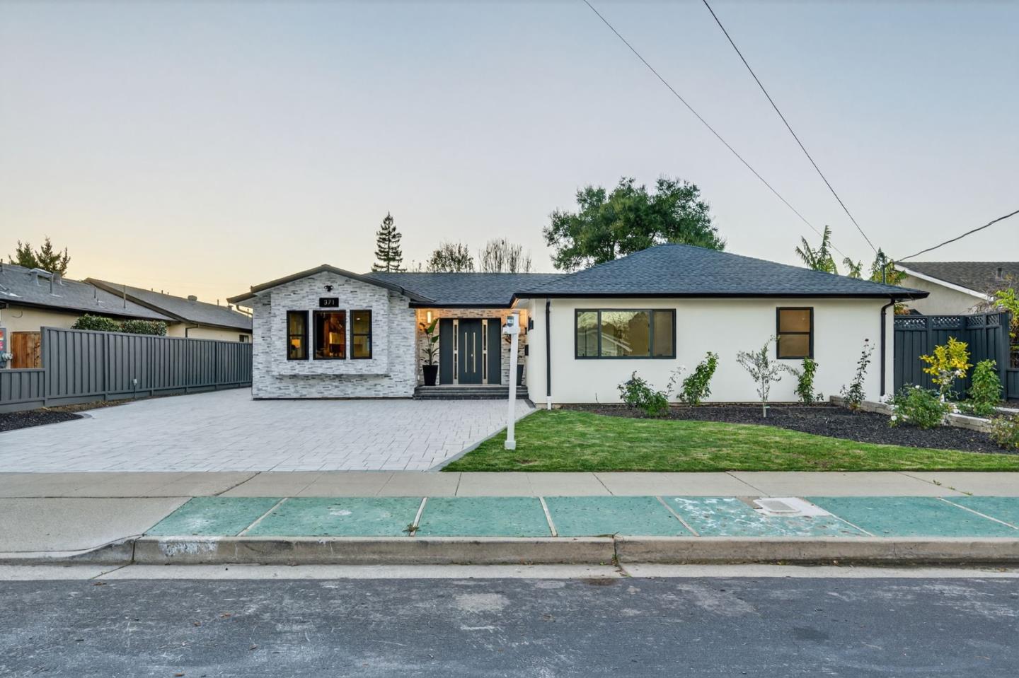 Detail Gallery Image 2 of 39 For 371 N Milton Ave, Campbell,  CA 95008 - 4 Beds | 3 Baths