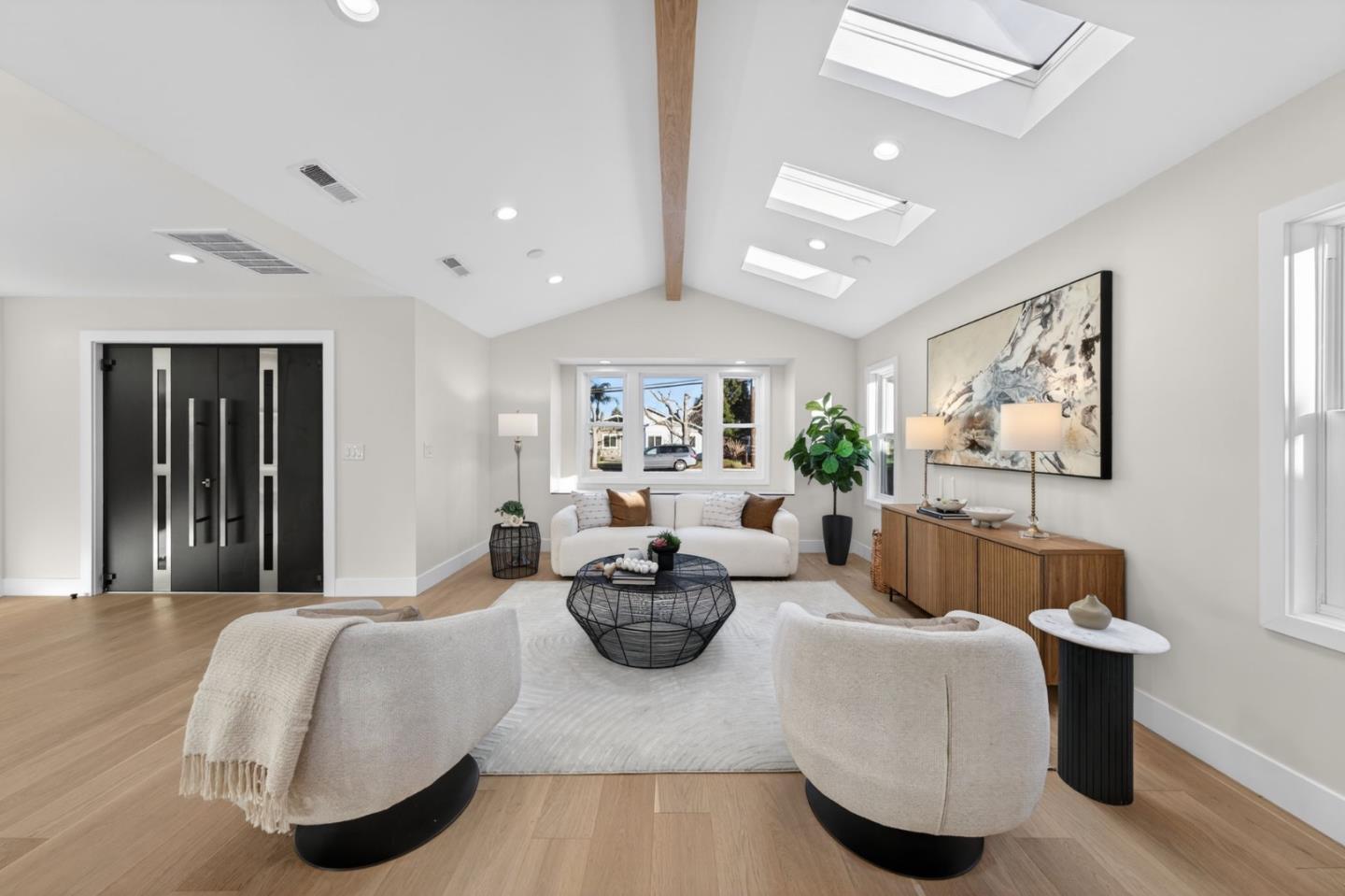 Detail Gallery Image 6 of 39 For 371 N Milton Ave, Campbell,  CA 95008 - 4 Beds | 3 Baths