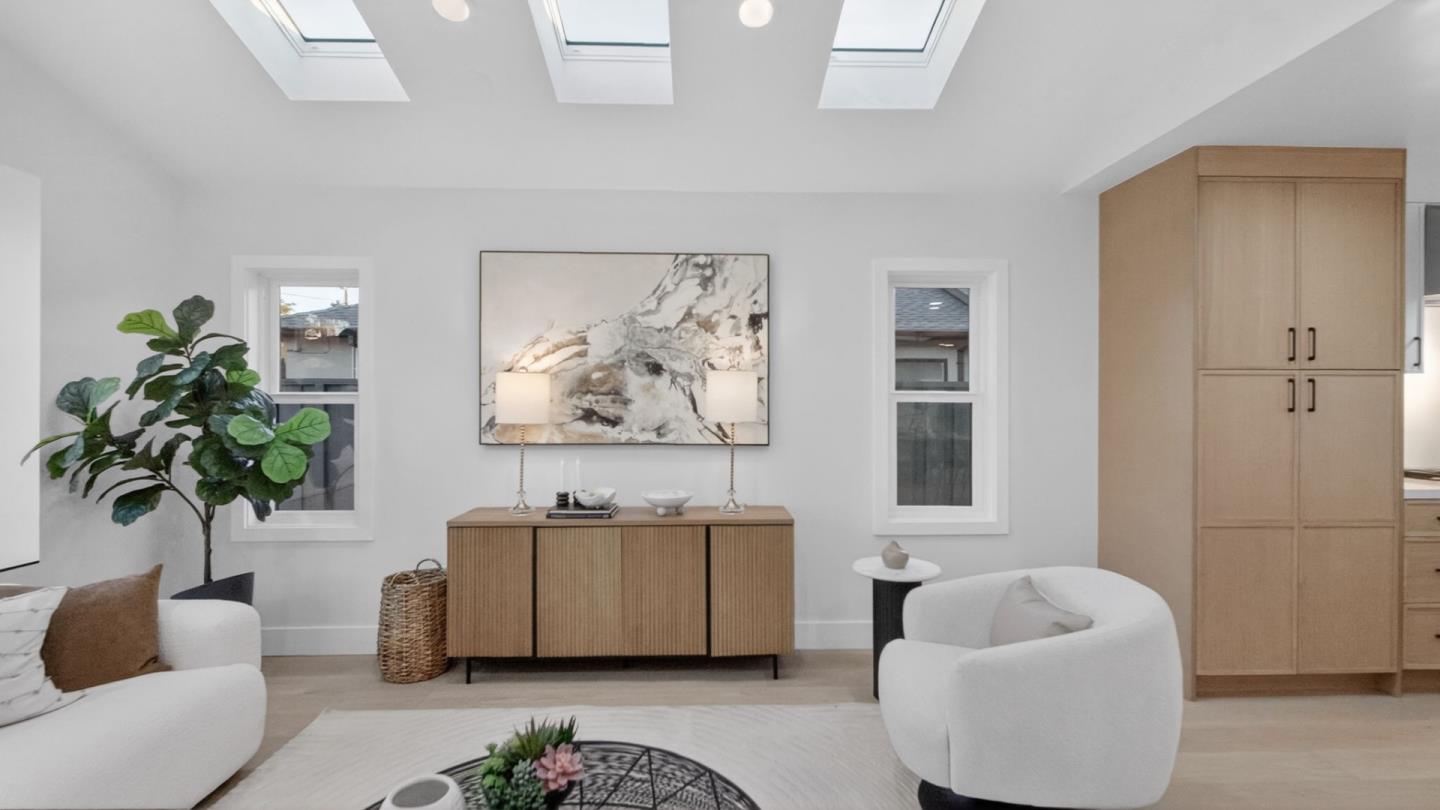 Detail Gallery Image 9 of 39 For 371 N Milton Ave, Campbell,  CA 95008 - 4 Beds | 3 Baths