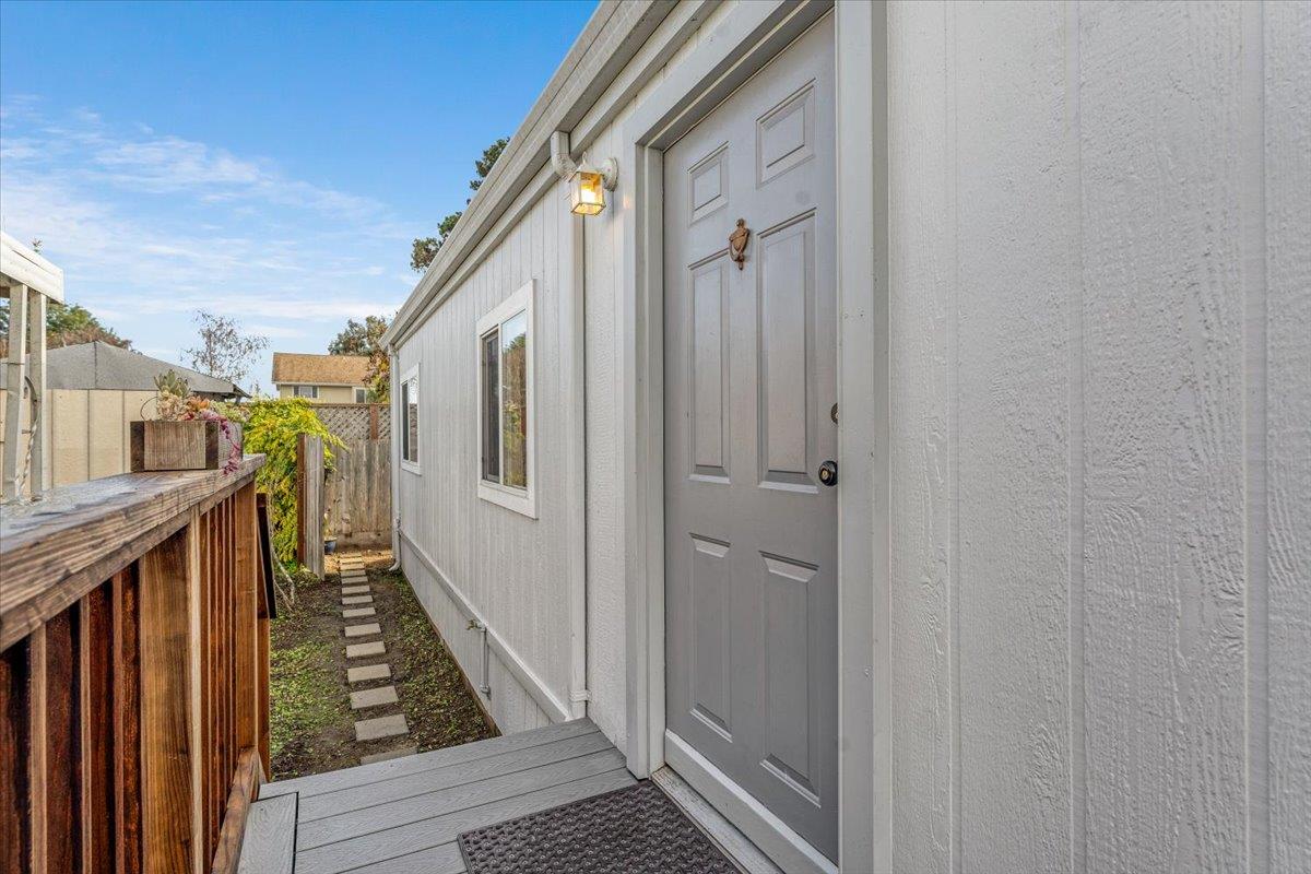 Detail Gallery Image 6 of 39 For 1099 38th Ave #20,  Santa Cruz,  CA 95062 - 3 Beds | 2 Baths