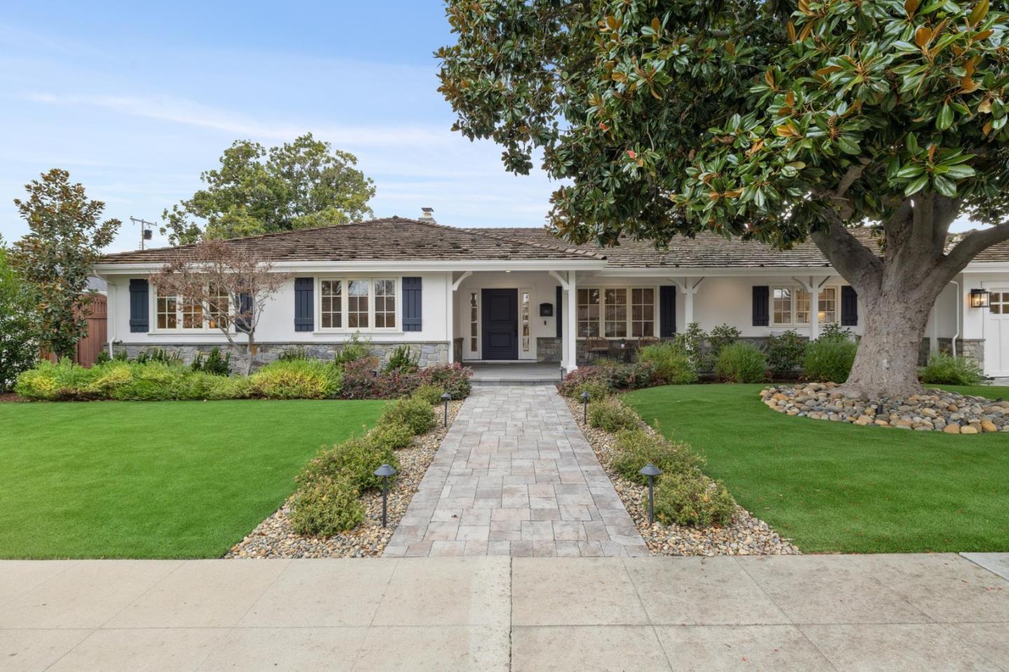 Detail Gallery Image 3 of 84 For 1141 Ruth Dr, San Jose,  CA 95125 - 4 Beds | 2/1 Baths