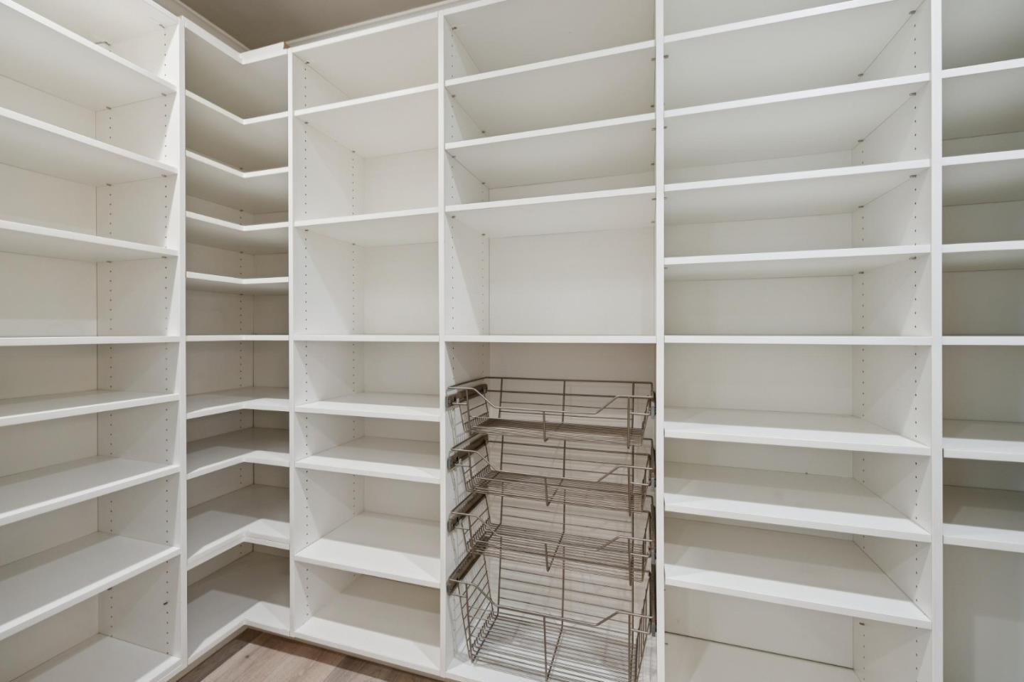 Detail Gallery Image 41 of 84 For 1141 Ruth Dr, San Jose,  CA 95125 - 4 Beds | 2/1 Baths