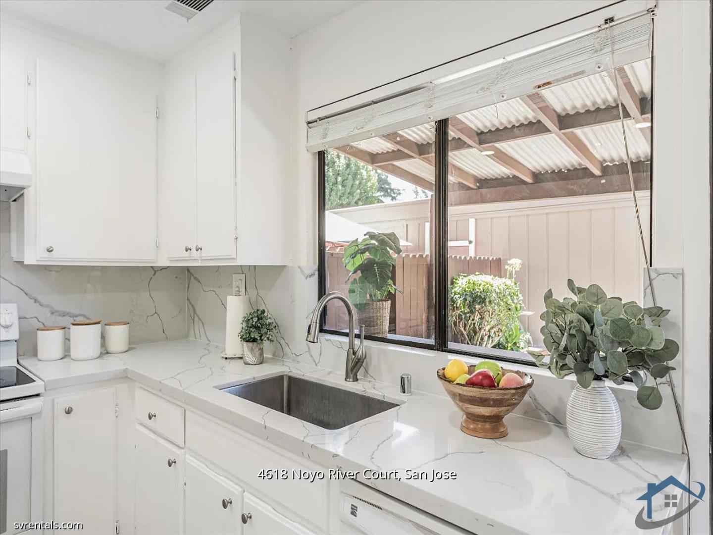 Detail Gallery Image 7 of 20 For 4618 Noyo River Ct, San Jose,  CA 95136 - 4 Beds | 2/1 Baths
