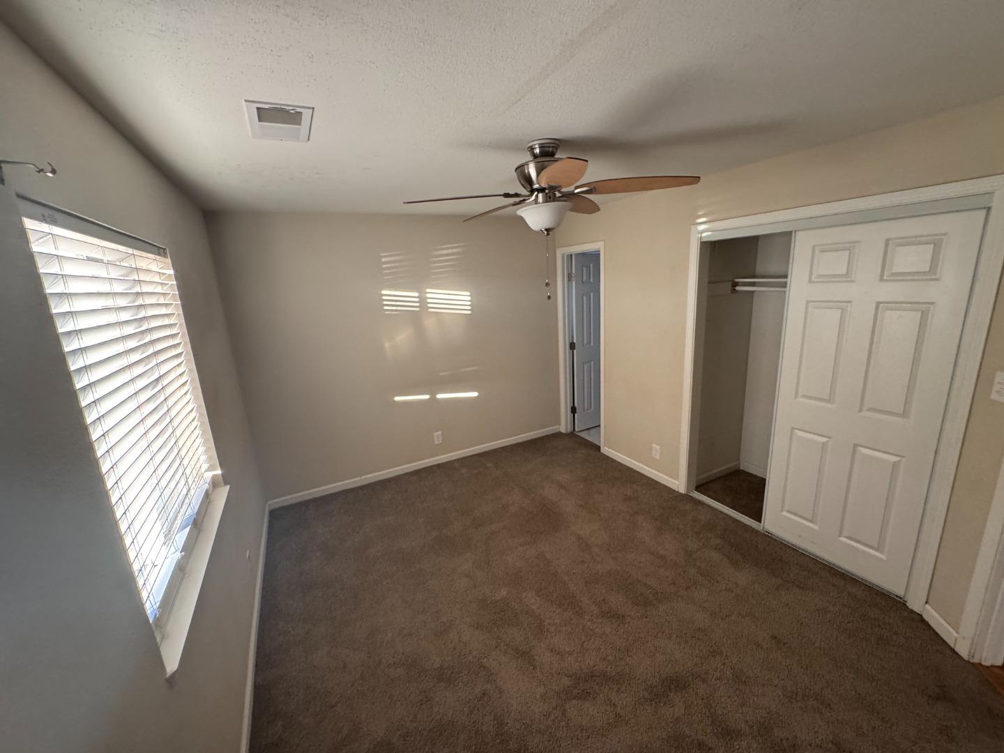 Detail Gallery Image 10 of 18 For 1776 Pescadero Dr, Salinas,  CA 93906 - 3 Beds | 1/1 Baths