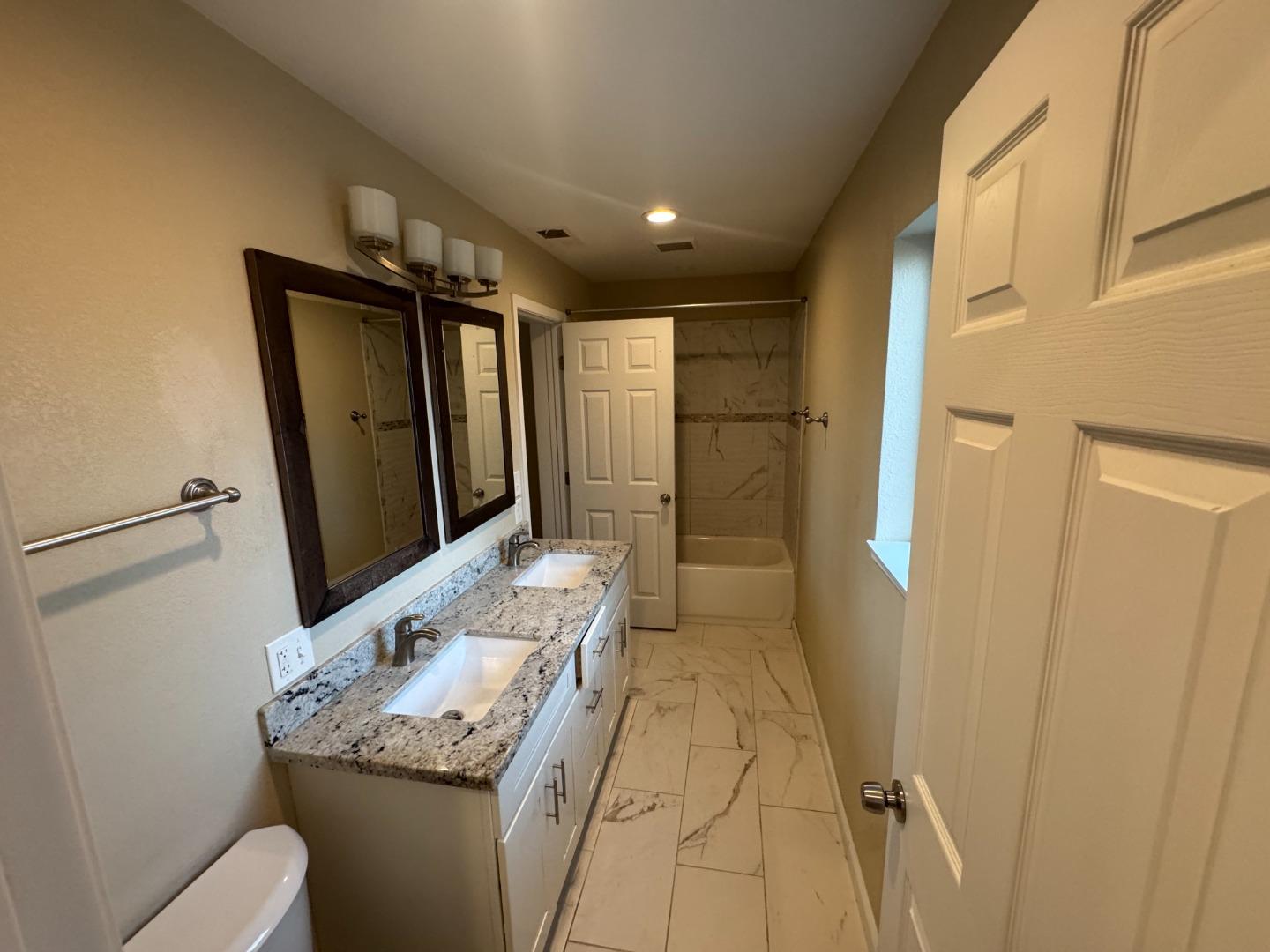 Detail Gallery Image 14 of 18 For 1776 Pescadero Dr, Salinas,  CA 93906 - 3 Beds | 1/1 Baths