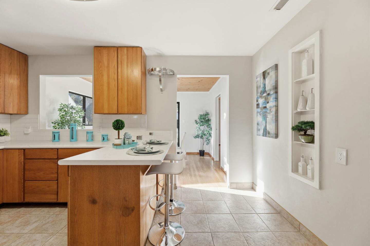 Detail Gallery Image 13 of 33 For 371 Orchard Ave, Sunnyvale,  CA 94085 - 3 Beds | 2 Baths