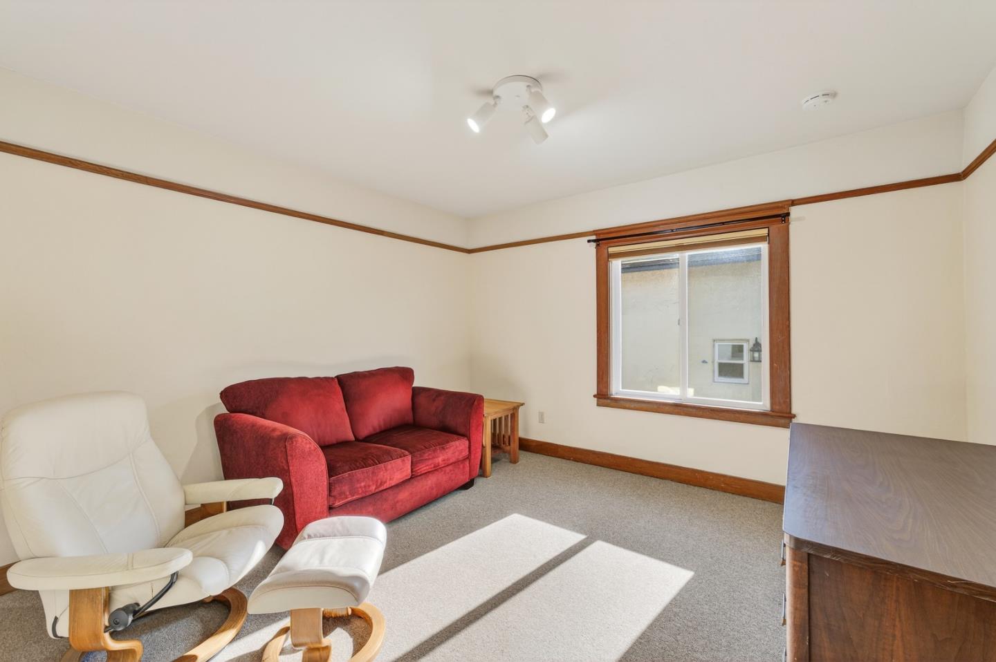 Detail Gallery Image 16 of 44 For 415 Figueroa St, Monterey,  CA 93940 - 3 Beds | 1 Baths