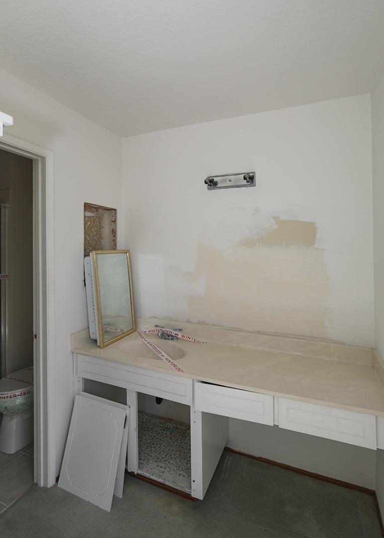 Detail Gallery Image 11 of 16 For 3621 La Mesa Dr, Hayward,  CA 94542 - 3 Beds | 2 Baths