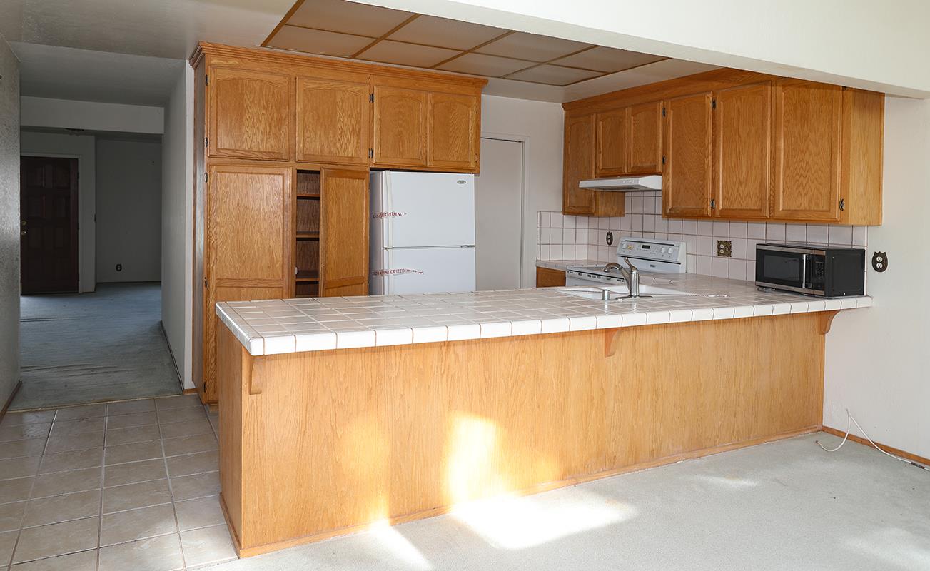 Detail Gallery Image 9 of 16 For 3621 La Mesa Dr, Hayward,  CA 94542 - 3 Beds | 2 Baths