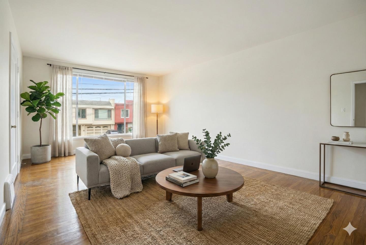 Detail Gallery Image 4 of 36 For 2338 39th Ave, San Francisco,  CA 94116 - 3 Beds | 1 Baths