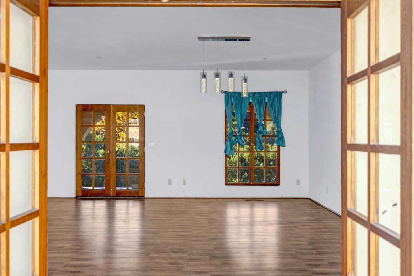 Detail Gallery Image 13 of 48 For 90 Harper Canyon Rd, Salinas,  CA 93908 - 3 Beds | 3 Baths