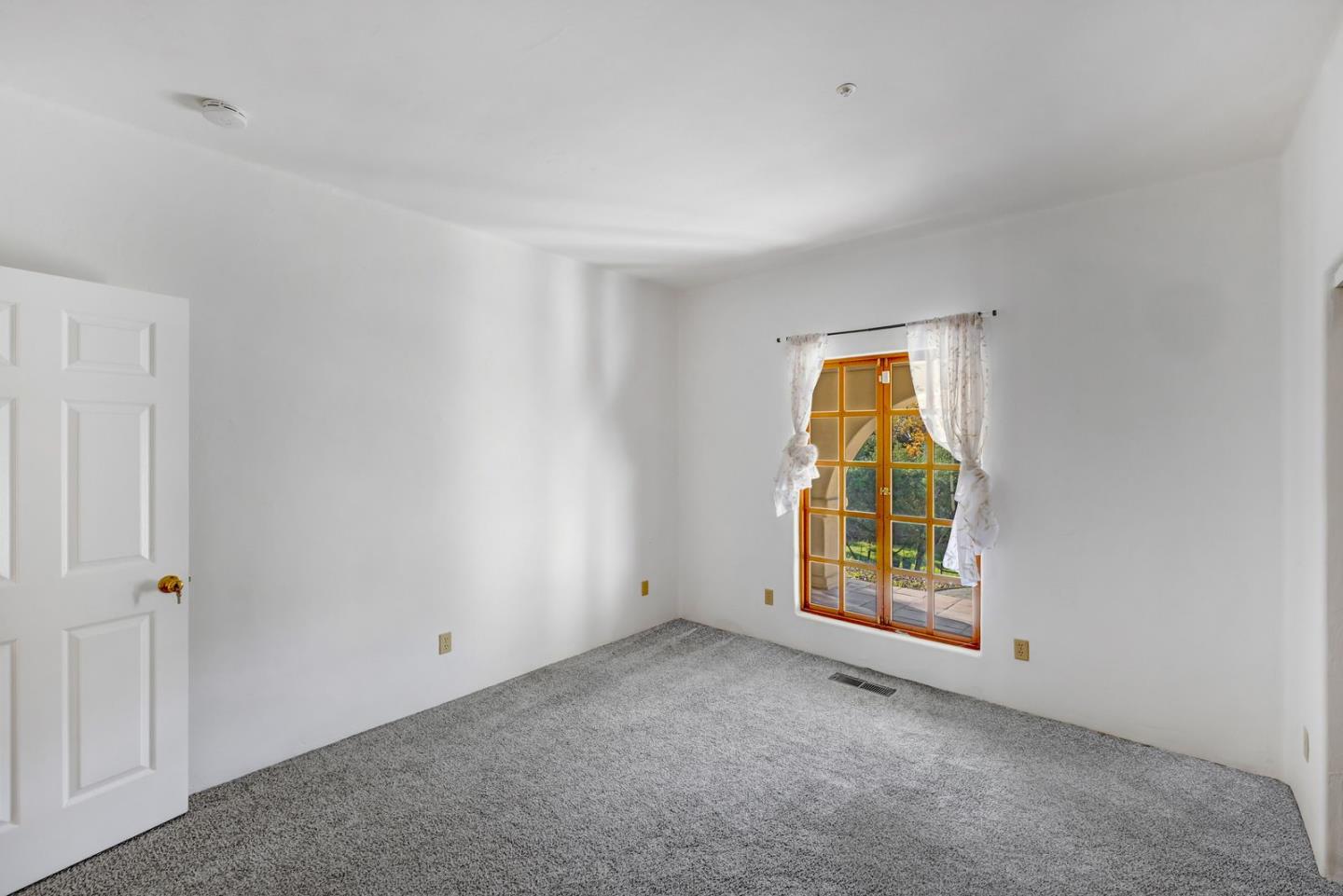 Detail Gallery Image 20 of 48 For 90 Harper Canyon Rd, Salinas,  CA 93908 - 3 Beds | 3 Baths