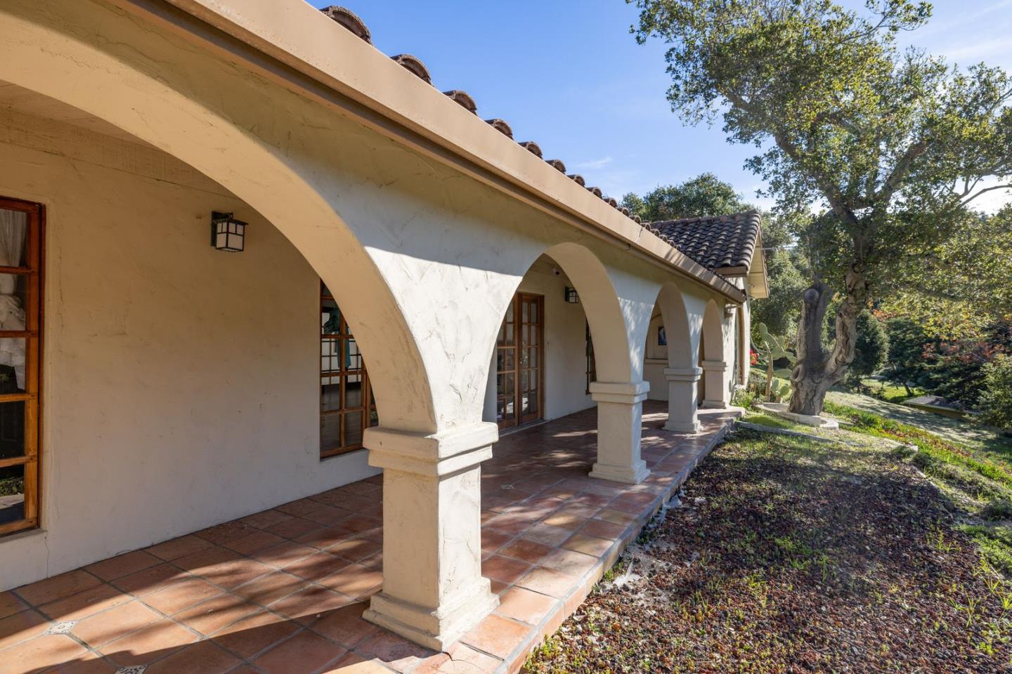 Detail Gallery Image 4 of 48 For 90 Harper Canyon Rd, Salinas,  CA 93908 - 3 Beds | 3 Baths