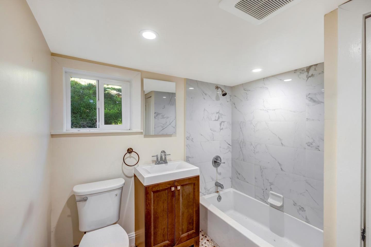 Detail Gallery Image 41 of 48 For 90 Harper Canyon Rd, Salinas,  CA 93908 - 3 Beds | 3 Baths