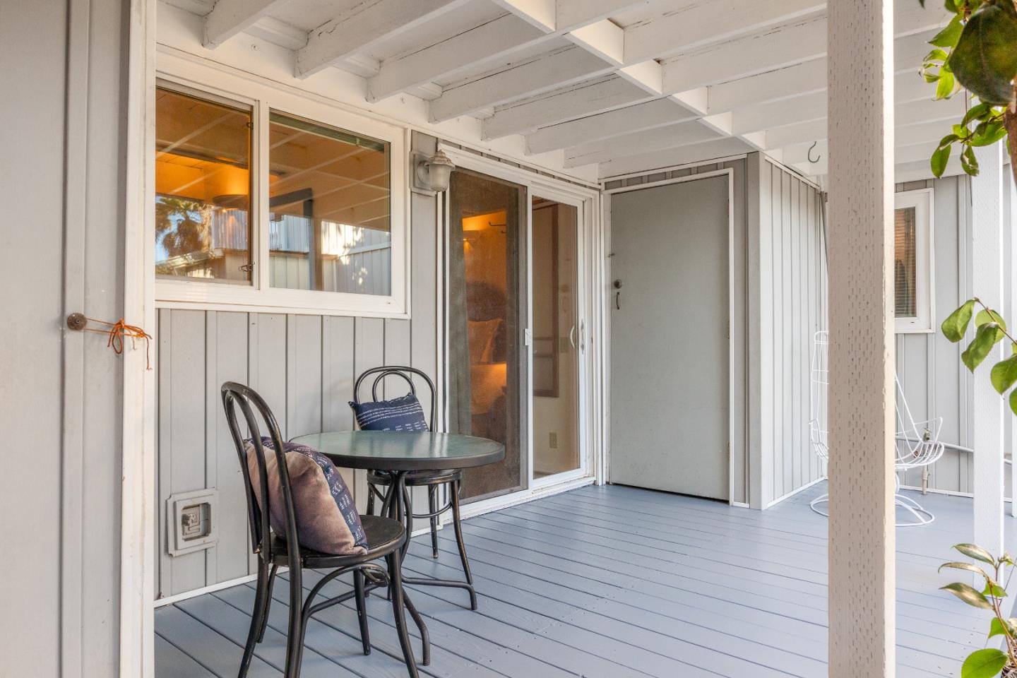 Detail Gallery Image 20 of 77 For 360 36th Ave, Santa Cruz,  CA 95062 - 8 Beds | 4 Baths