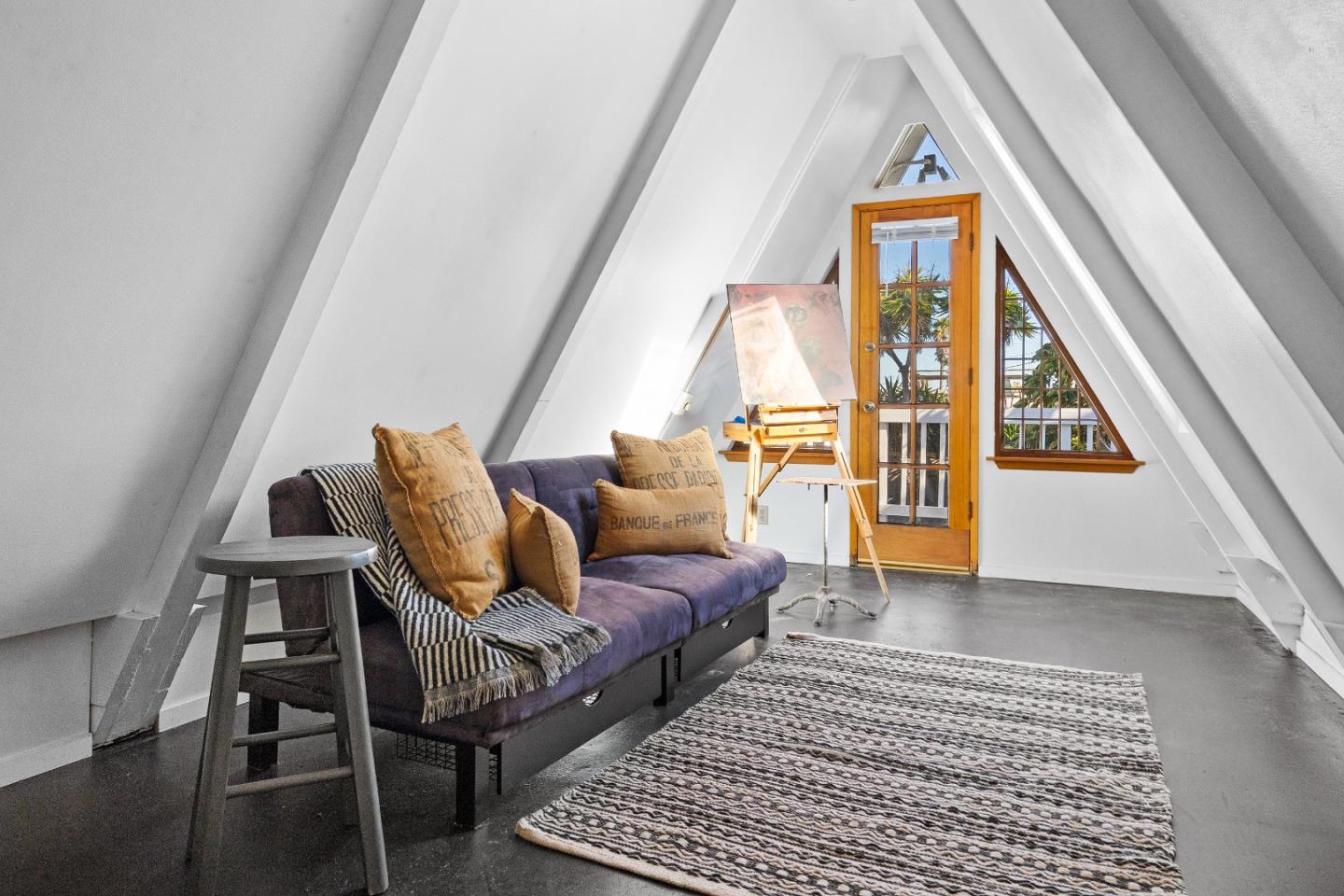 Detail Gallery Image 26 of 77 For 360 36th Ave, Santa Cruz,  CA 95062 - 8 Beds | 4 Baths