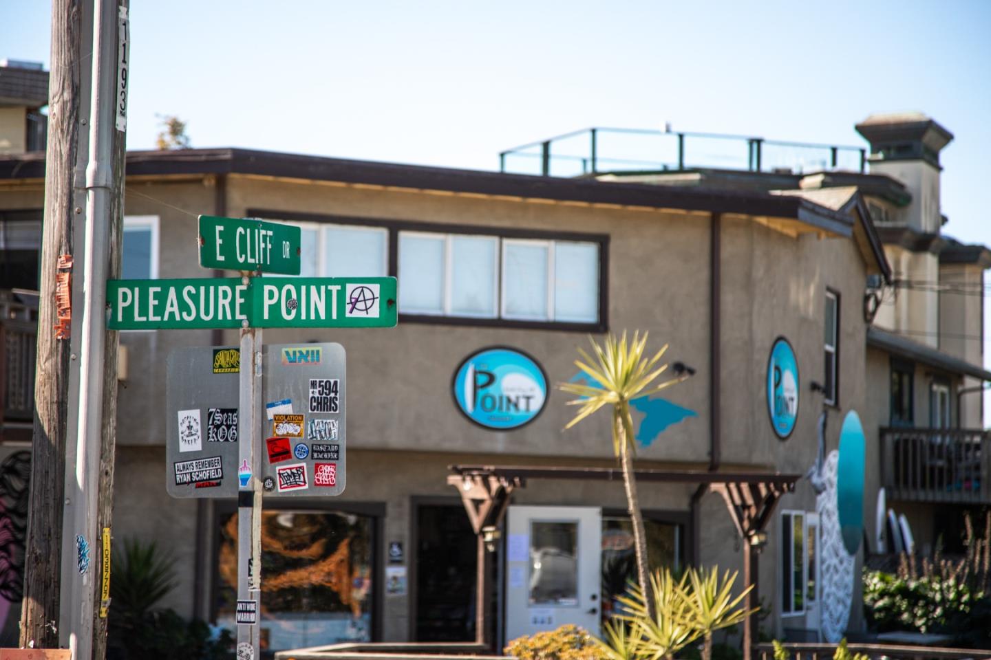 Detail Gallery Image 72 of 77 For 360 36th Ave, Santa Cruz,  CA 95062 - 8 Beds | 4 Baths