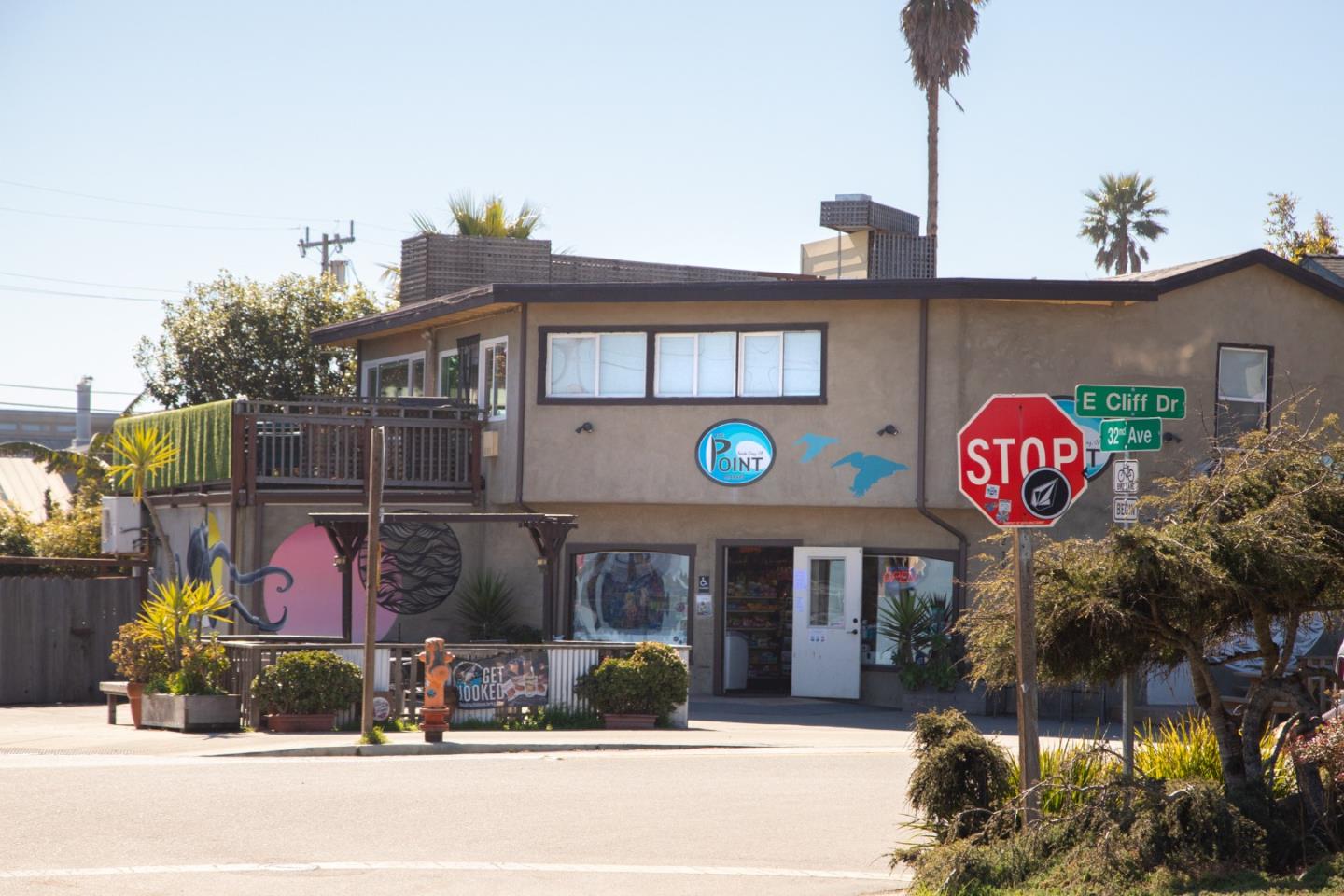 Detail Gallery Image 73 of 77 For 360 36th Ave, Santa Cruz,  CA 95062 - 8 Beds | 4 Baths