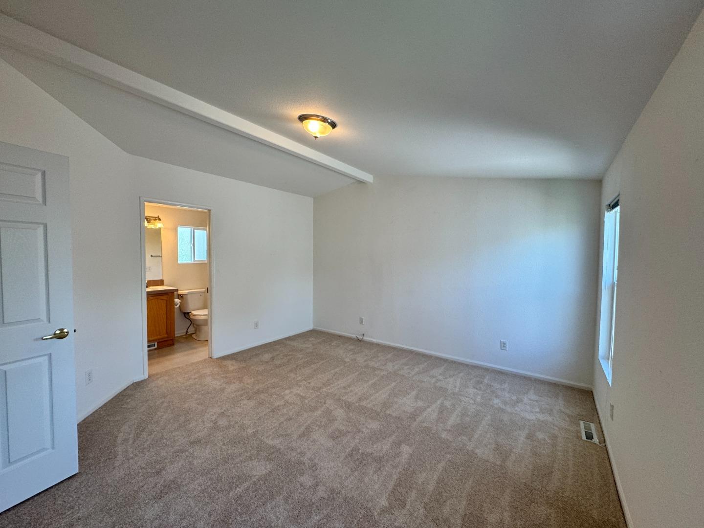 Detail Gallery Image 15 of 21 For 23 Sea Breeze Dr #23,  Half Moon Bay,  CA 94019 - 3 Beds | 2 Baths