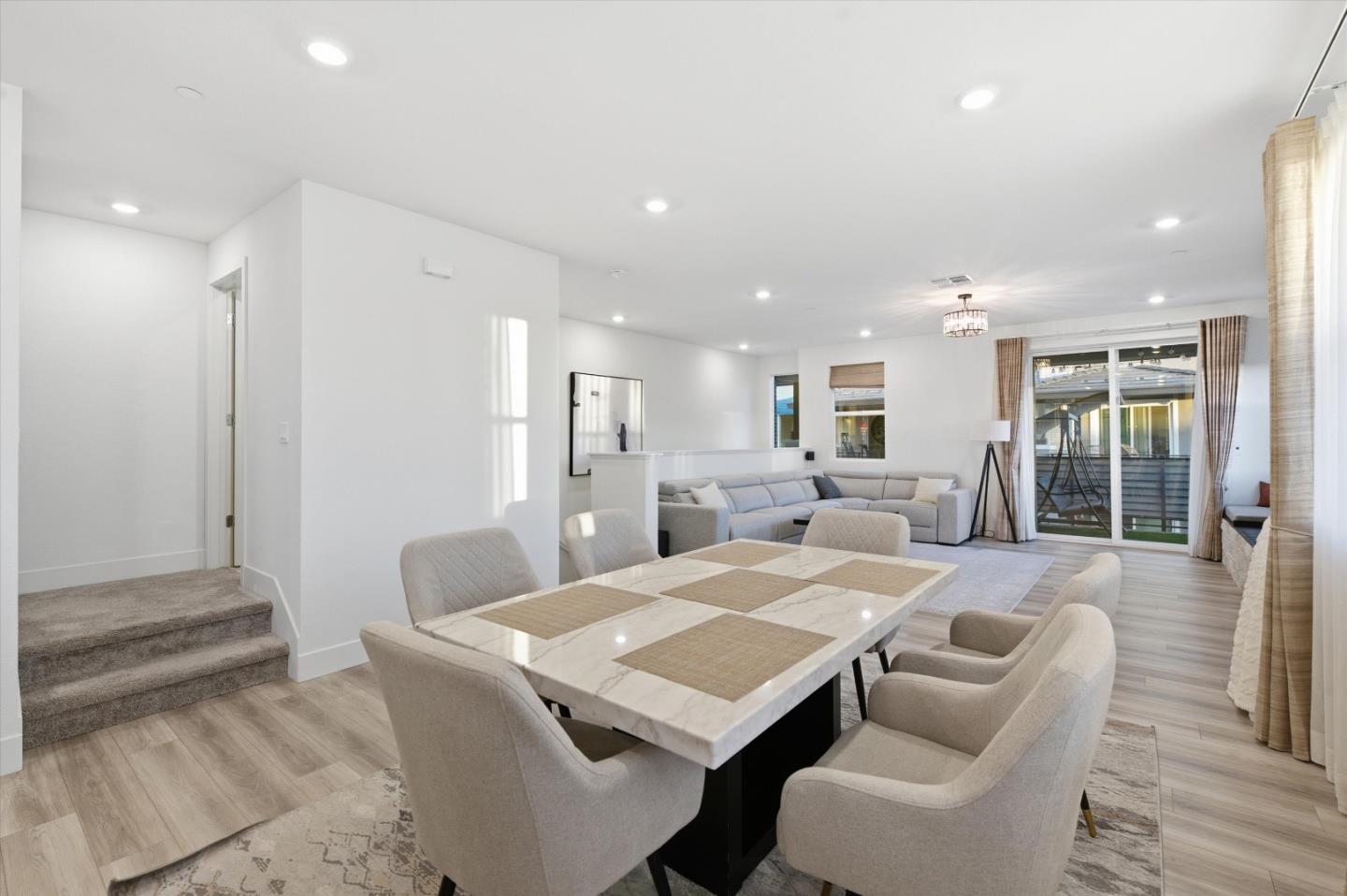 Detail Gallery Image 11 of 32 For 6382 Dove Ave, Dublin,  CA 94568 - 4 Beds | 3/1 Baths