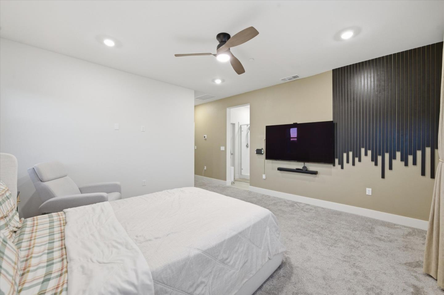 Detail Gallery Image 18 of 32 For 6382 Dove Ave, Dublin,  CA 94568 - 4 Beds | 3/1 Baths