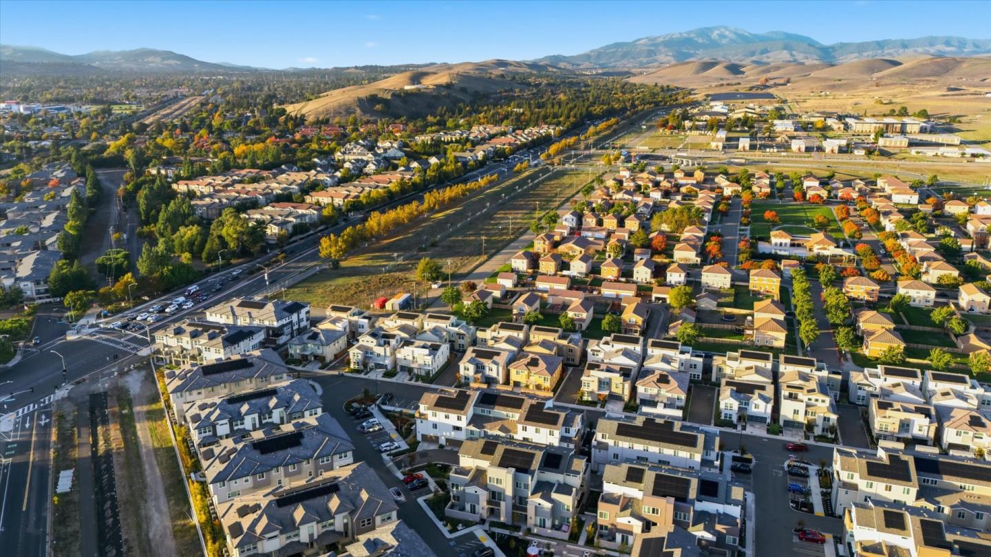 Detail Gallery Image 26 of 32 For 6382 Dove Ave, Dublin,  CA 94568 - 4 Beds | 3/1 Baths