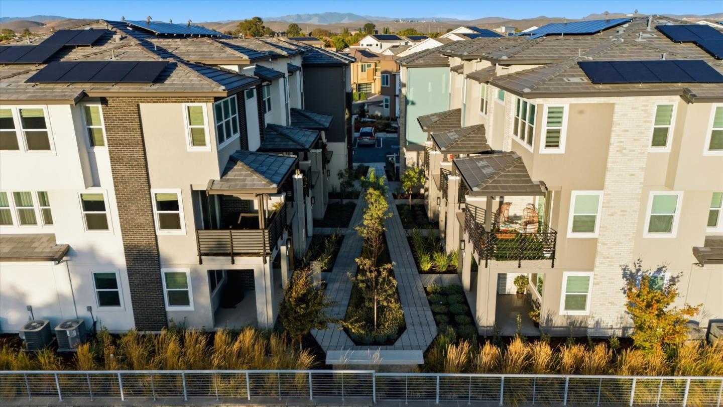 Detail Gallery Image 27 of 32 For 6382 Dove Ave, Dublin,  CA 94568 - 4 Beds | 3/1 Baths