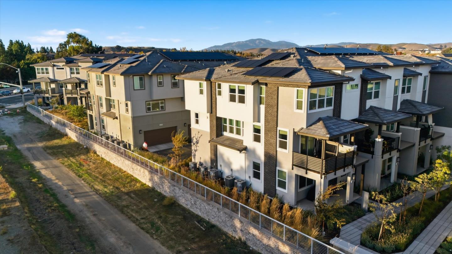 Detail Gallery Image 28 of 32 For 6382 Dove Ave, Dublin,  CA 94568 - 4 Beds | 3/1 Baths