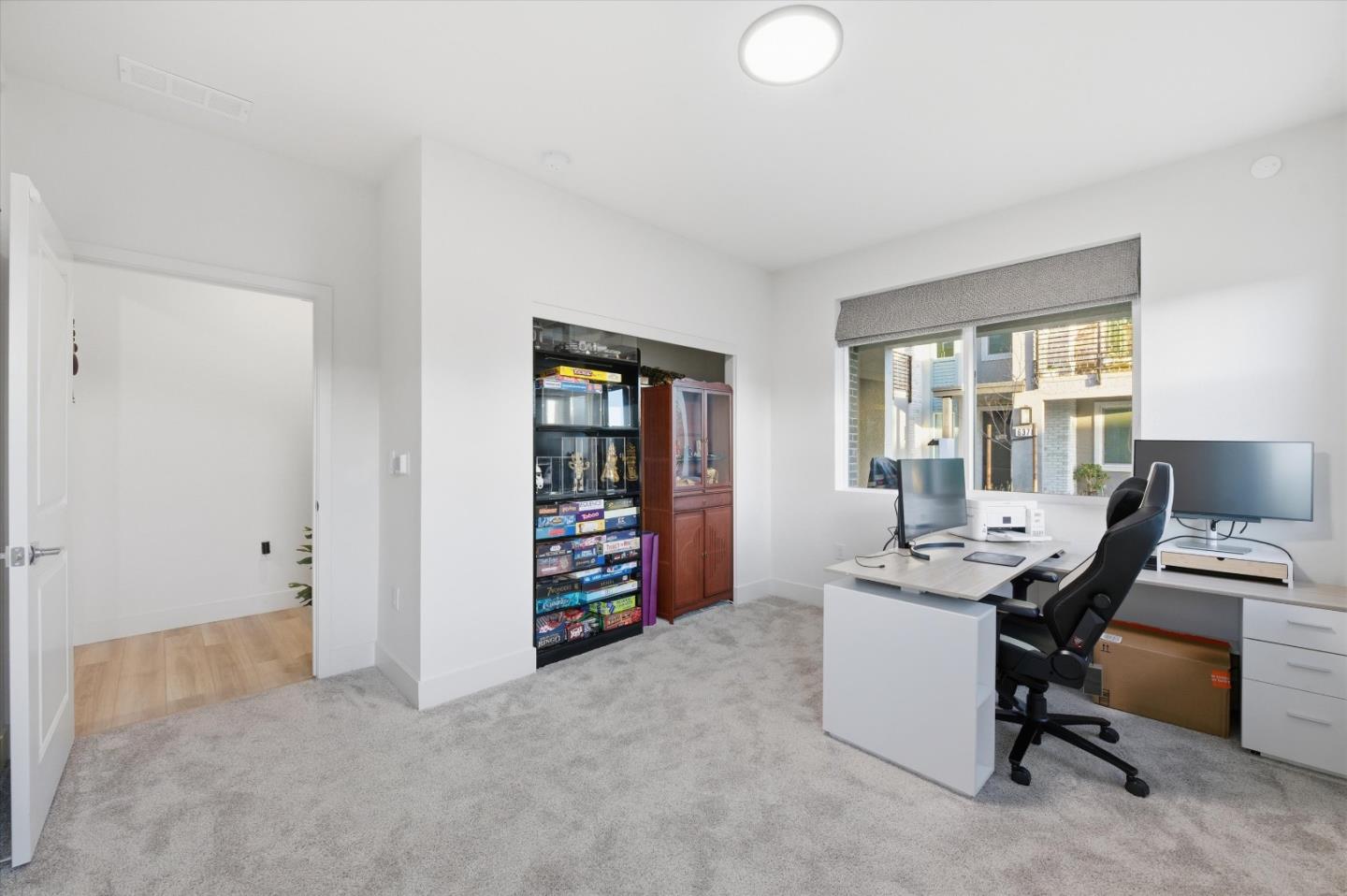 Detail Gallery Image 4 of 32 For 6382 Dove Ave, Dublin,  CA 94568 - 4 Beds | 3/1 Baths