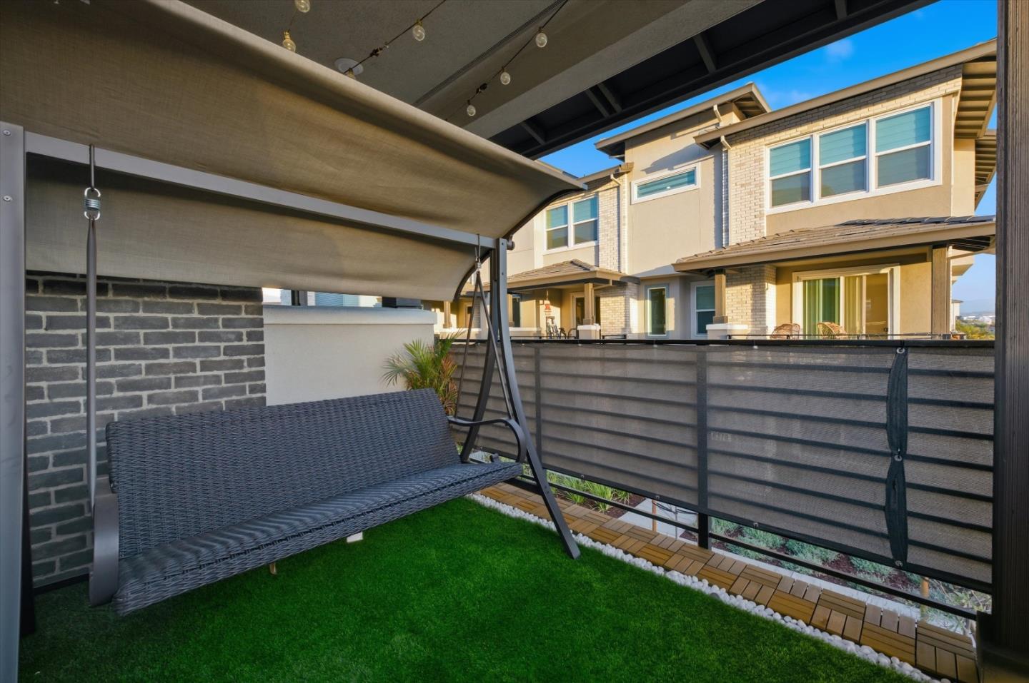 Detail Gallery Image 9 of 32 For 6382 Dove Ave, Dublin,  CA 94568 - 4 Beds | 3/1 Baths