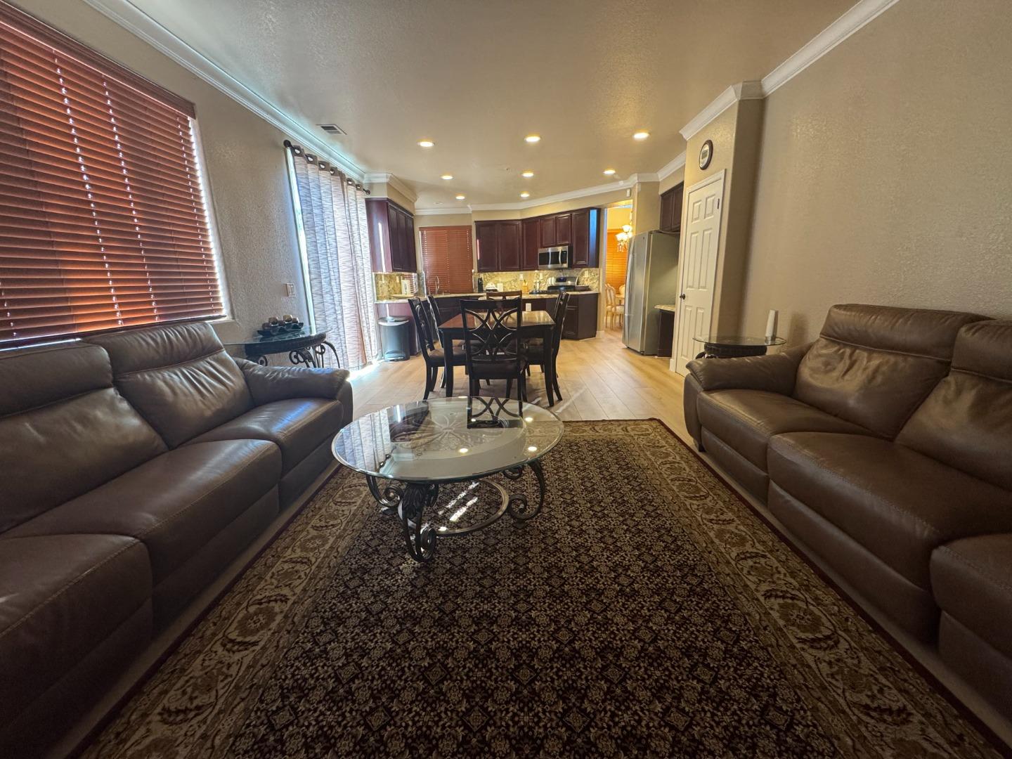 Detail Gallery Image 17 of 50 For 10 Rhine Cir, Salinas,  CA 93906 - 3 Beds | 2 Baths